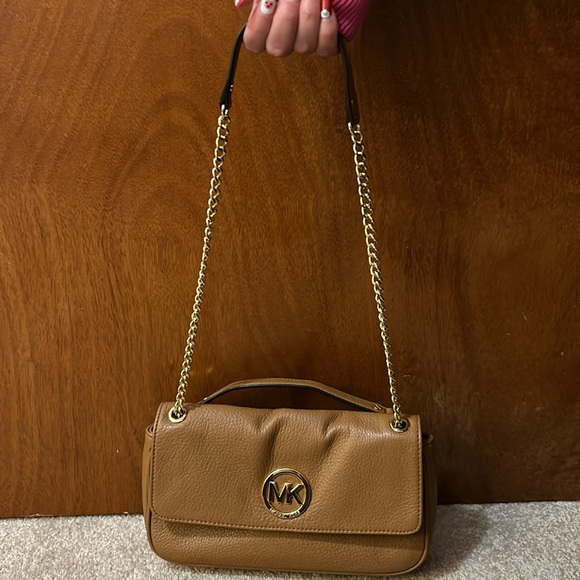 Michael Kors Fulton Chain Shoulder Bag Brown Leather Handbag - Picture 3 of 5